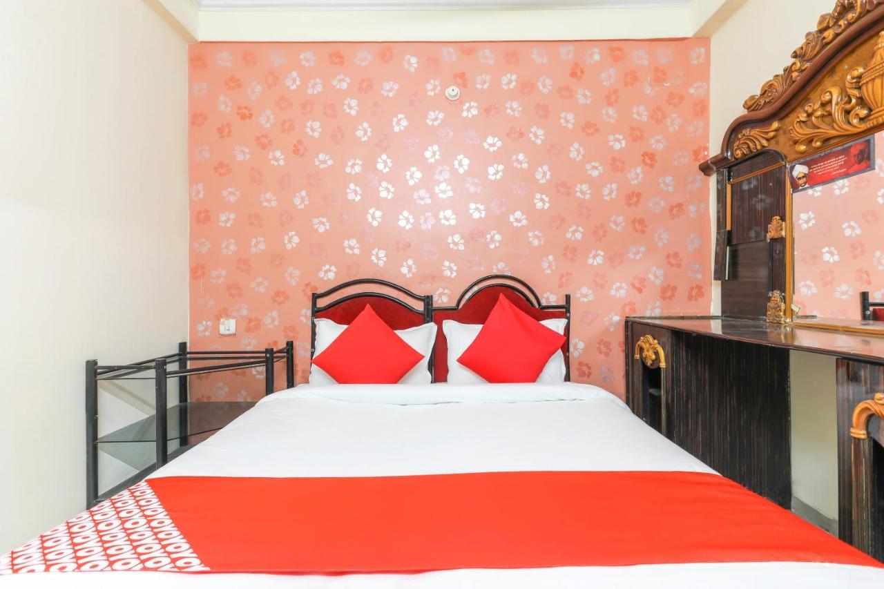 Hotel Oyo 62194 Pleasure Palace Indaur Exteriér fotografie