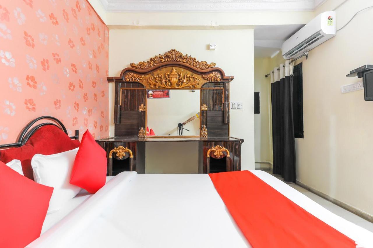Hotel Oyo 62194 Pleasure Palace Indaur Exteriér fotografie