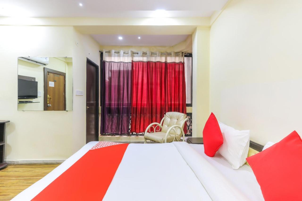Hotel Oyo 62194 Pleasure Palace Indaur Exteriér fotografie